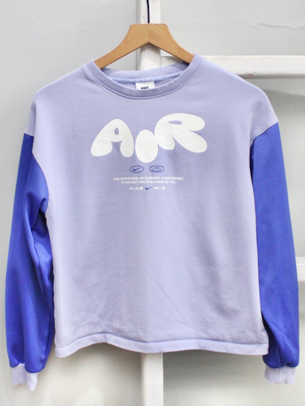 Nike AIR Logo Crewneck Sweatshirt Colorblock Purple Kids Size XL